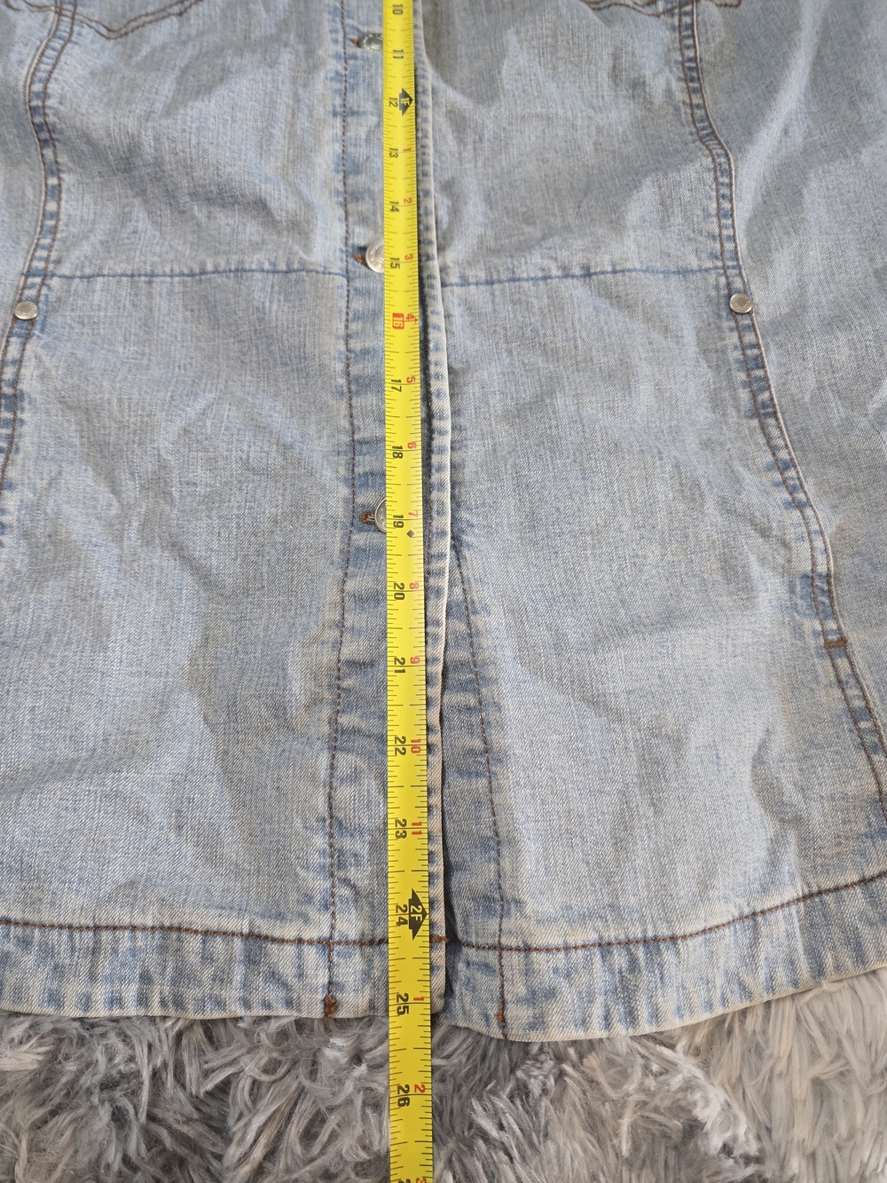 Light Wash Denim Button-Up Lightweight Jacket - Picture 9 of 10